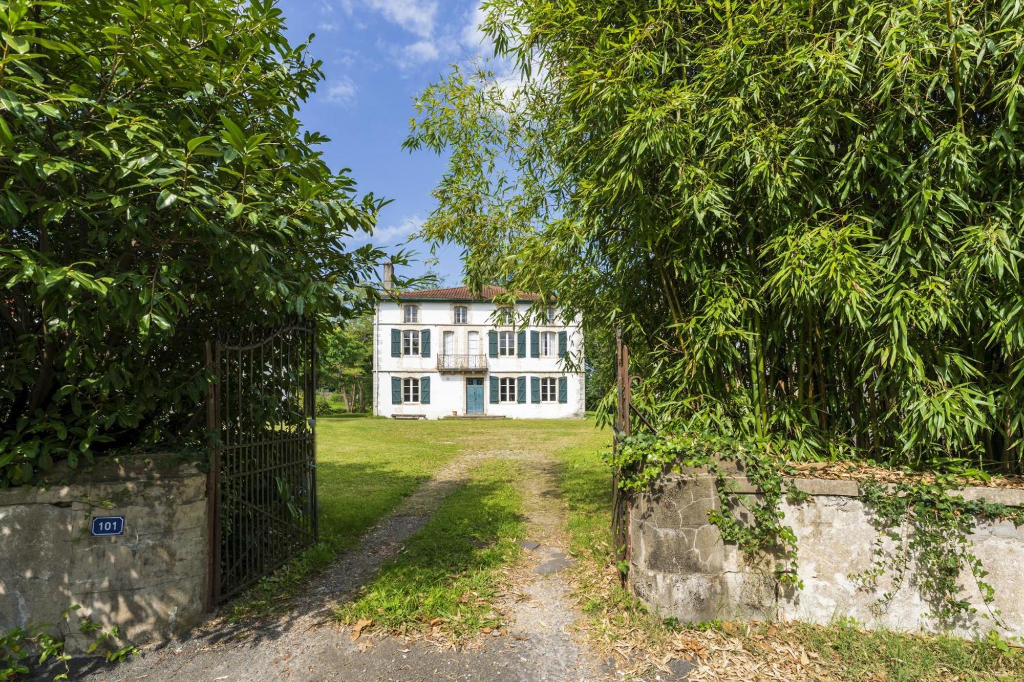 Maison Etxeparea Ustaritz Eksteriør bilde